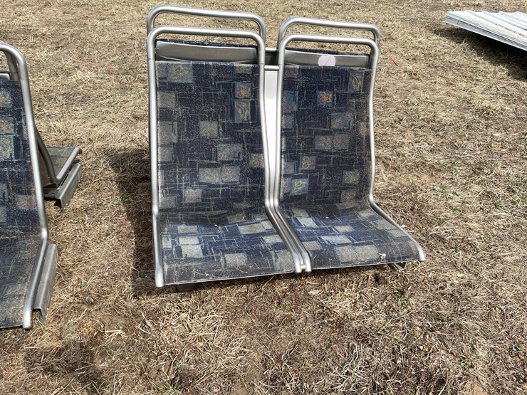 #10730-•-(4)-sets-of-bus-seats-image-5