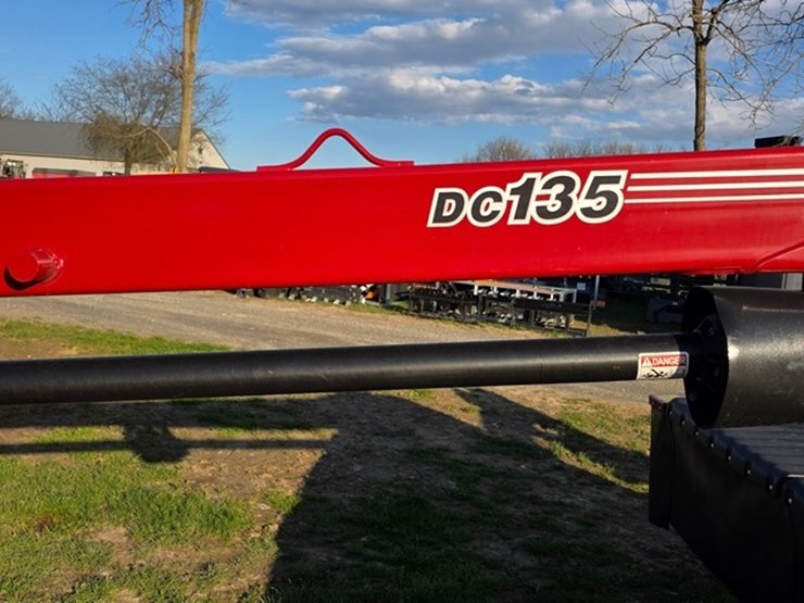 2023-case-ih-dc135-image-39