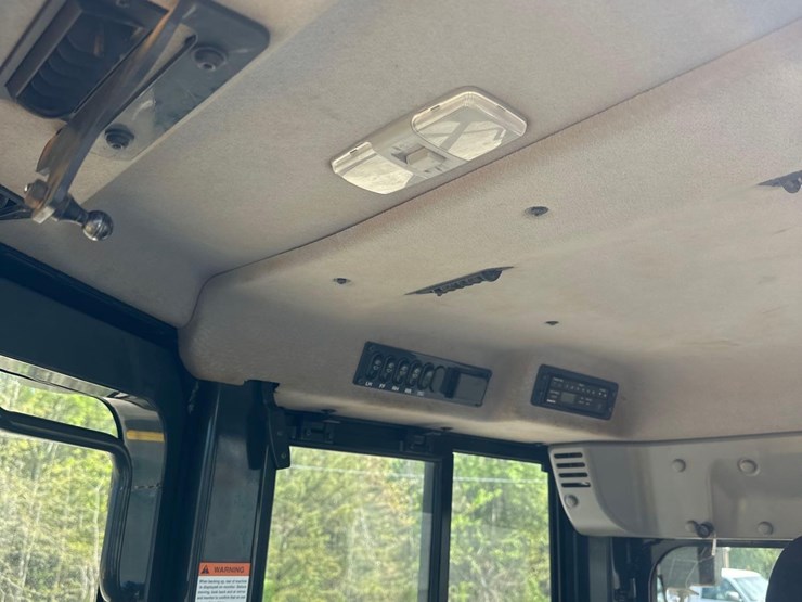 2021-komatsu-d51pxi-24-image-27