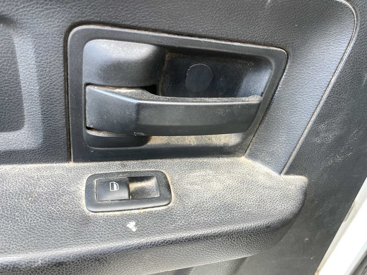 2016-dodge-2500-image-101