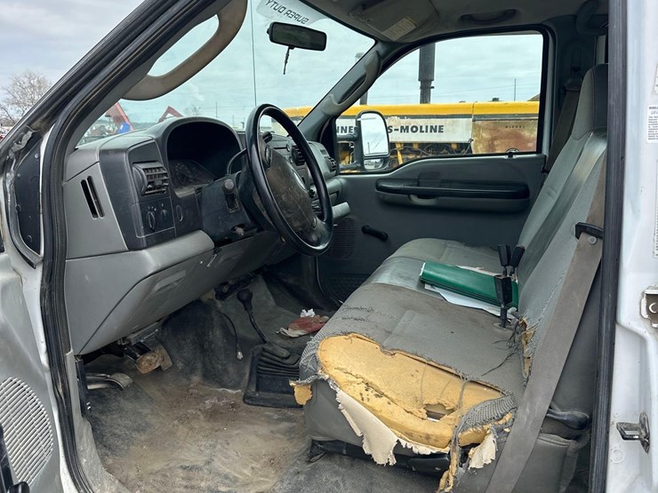 2006-ford-f350-image-13