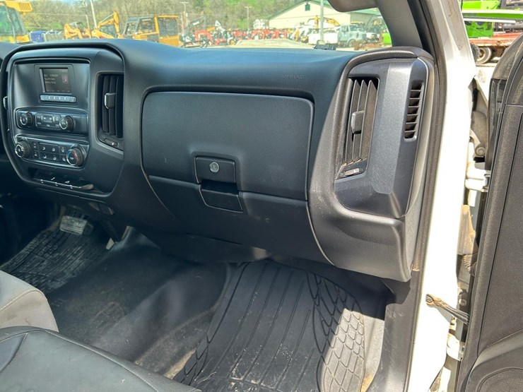 2017-gmc-sierra-1500-image-13