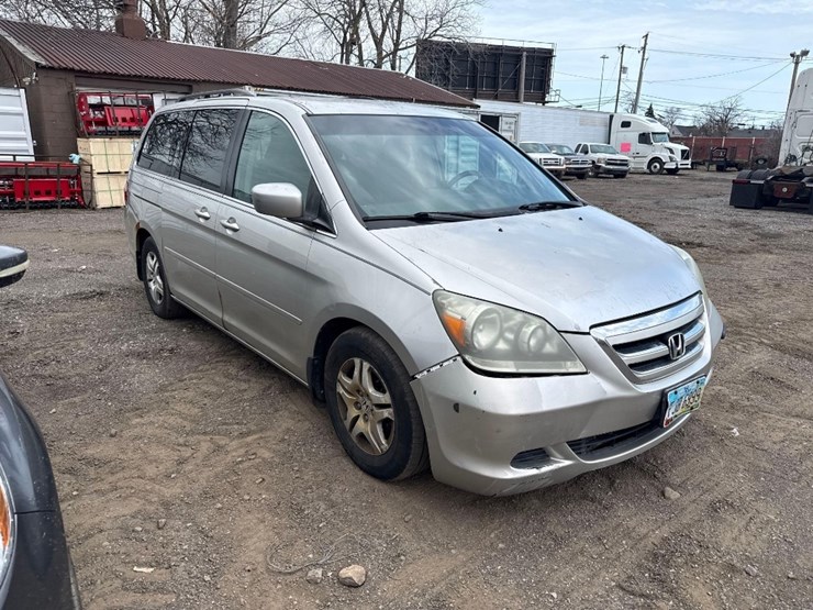 2007-honda-odyssey-image-3