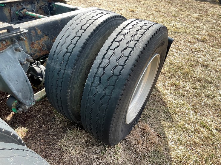 2002-caterpillar-c15-image-30