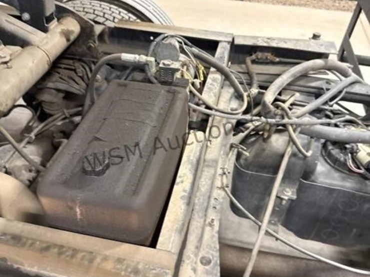 2014-ford-f550-image-32