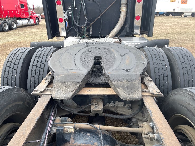 2006-caterpillar-c15-image-45