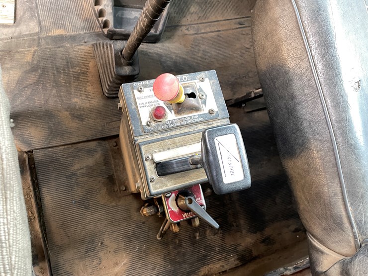 #401-•-1991-mac-rb688s-dump-truck-(has-mn-title)-image-52