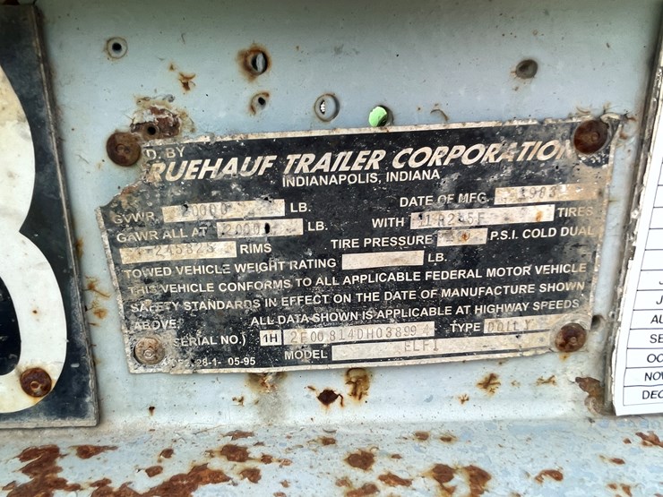 1983-fruehauf-semi-image-11