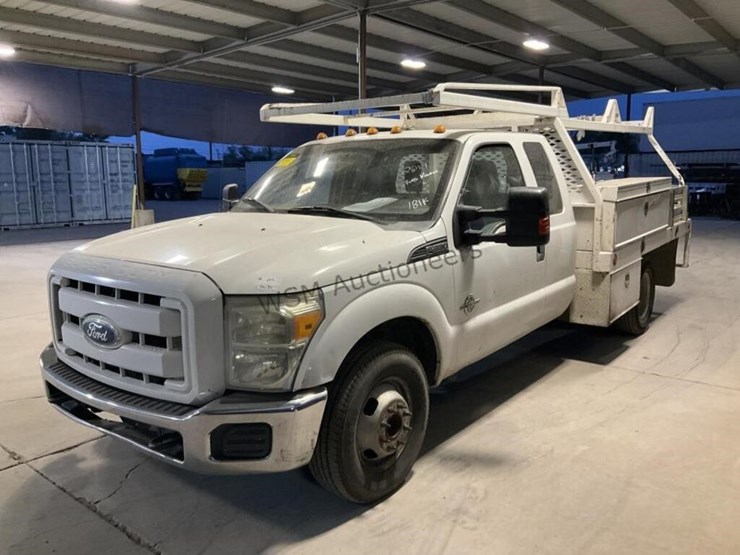 2014-ford-f350-image-4