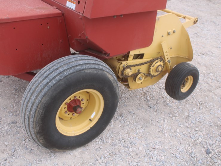 new-holland-580-image-60