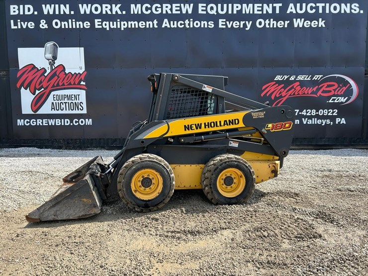 new-holland-l180-image-1