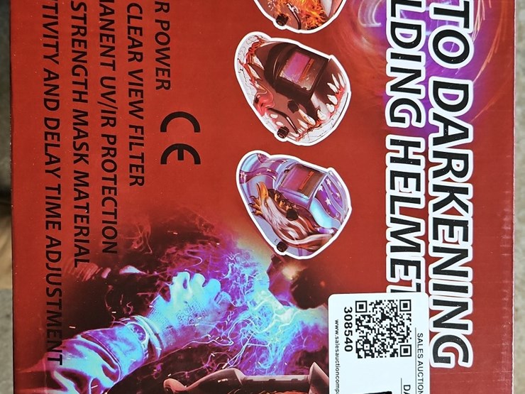 auto-darkening-welding-helmet-image-1