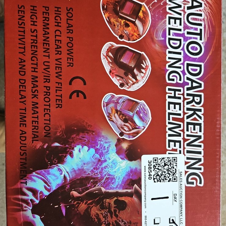 AUTO DARKENING WELDING HELMET