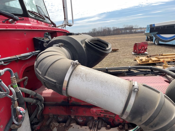 2008-peterbilt-386-image-54