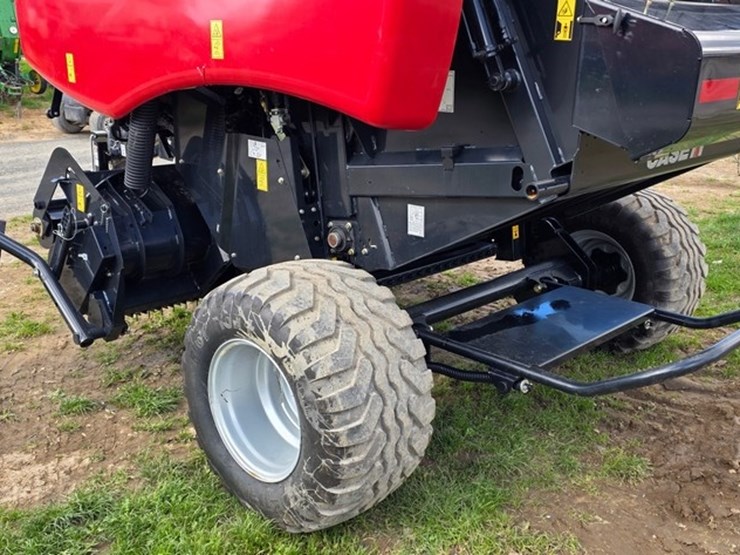 2023-case-ih-rb455-image-16