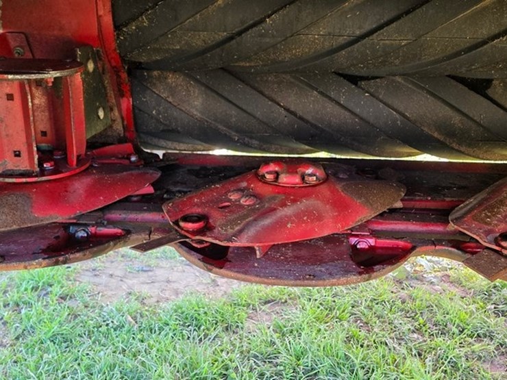 2023-case-ih-dc135-image-46