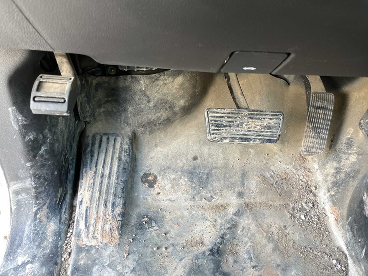 2015-chevrolet-1500-image-63