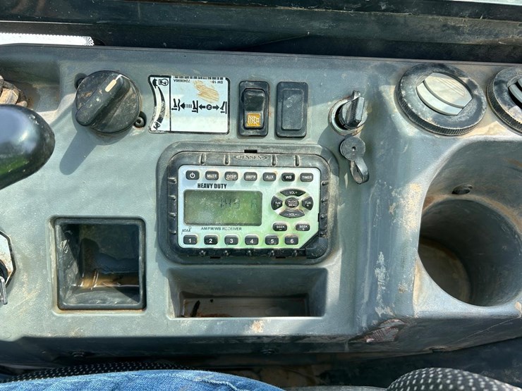 2021-bobcat-e35-image-24