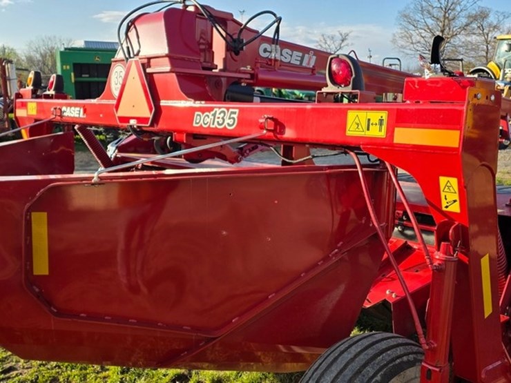 2023-case-ih-dc135-image-18