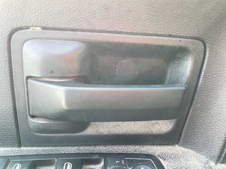 2015-dodge-2500-image-62