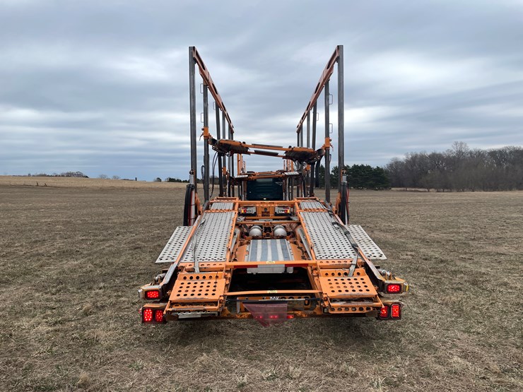 #110-•-2014-volvo-car-hauler-semi-and-trailer-(has-wi-title)-image-7