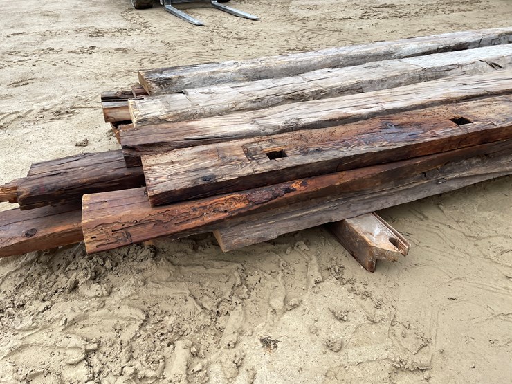 #3979-•-(15)-hand-hewn-barn-beam-face-boards-image-16