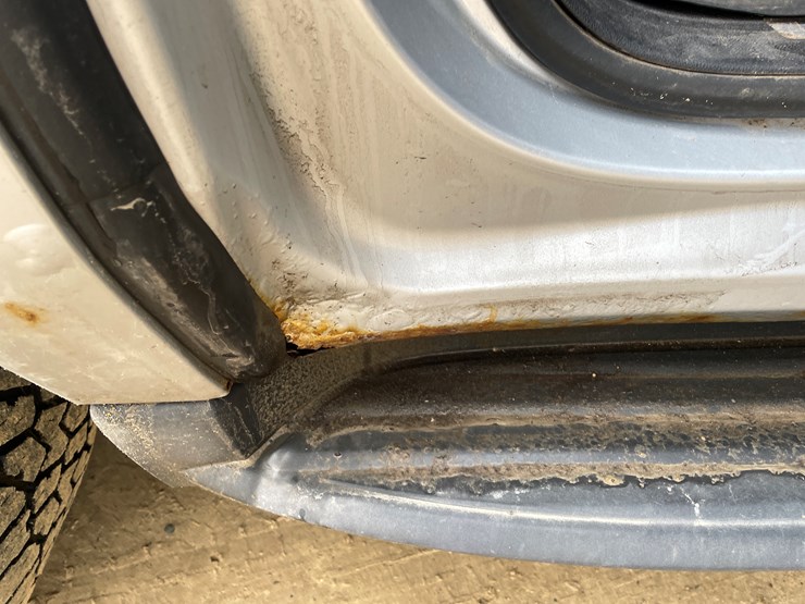 2015-chevrolet-suburban-image-47