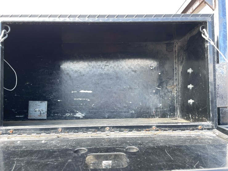 2016-dodge-2500-image-67