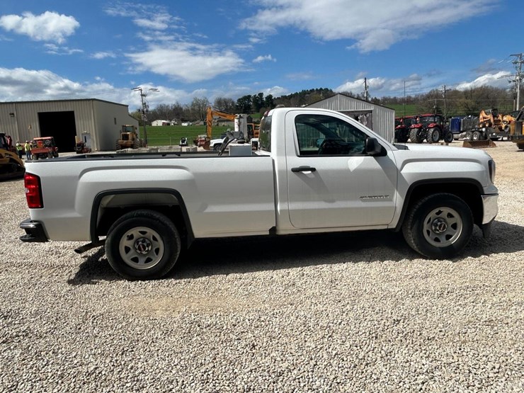 2017-gmc-sierra-1500-image-5