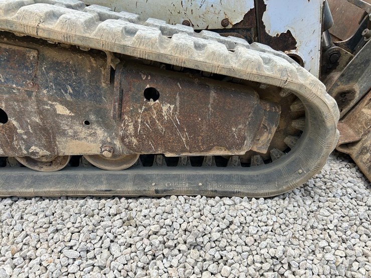 bobcat-t550-image-15