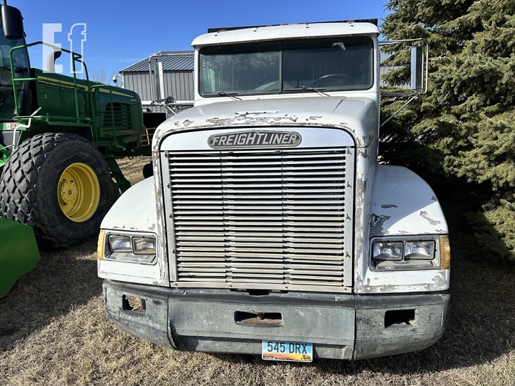 1991-freightliner-fld120-image-2