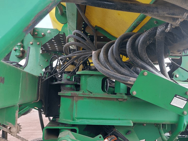 john-deere-1790-image-11