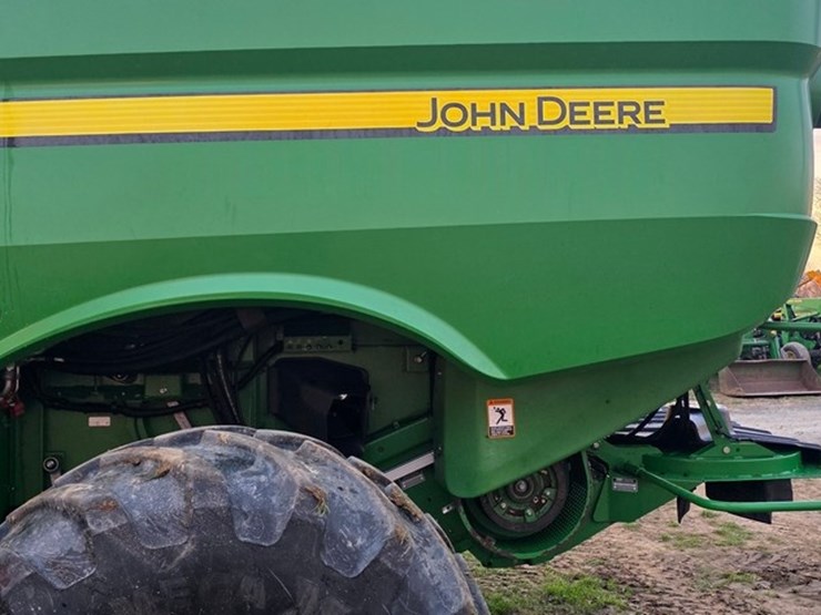 2013-john-deere-s680-image-31