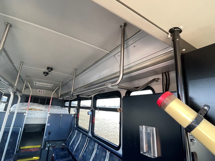 #166-•-2007-gillig-passenger-bus-(has-wi-title)-image-47