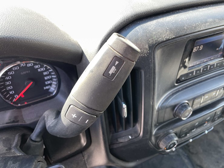 2015-chevrolet-1500-image-70