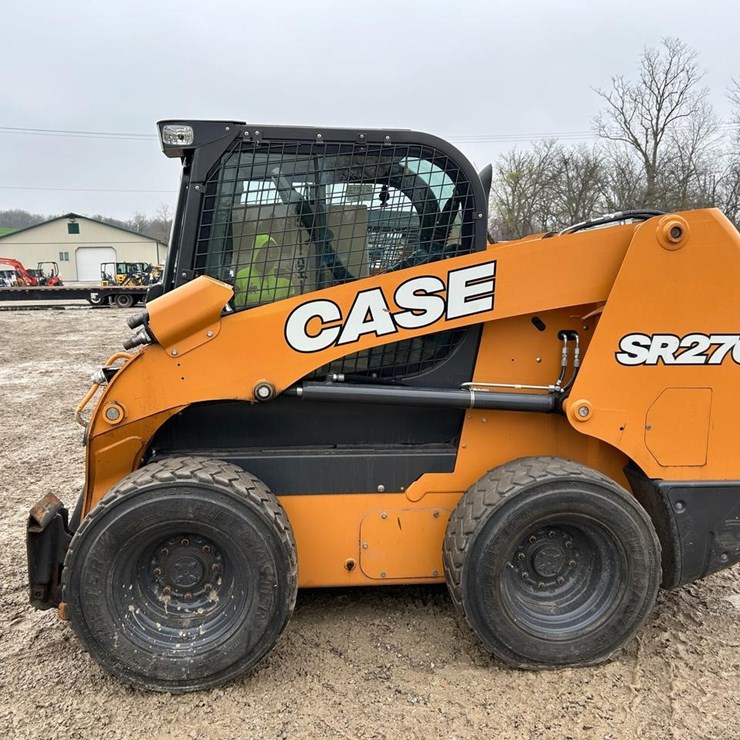 2017 CASE SR270B