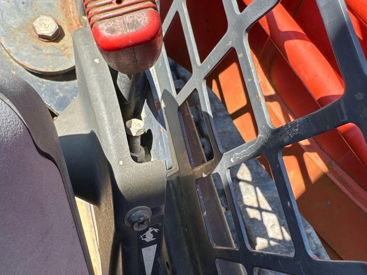 2017-kubota-svl75-2-image-17