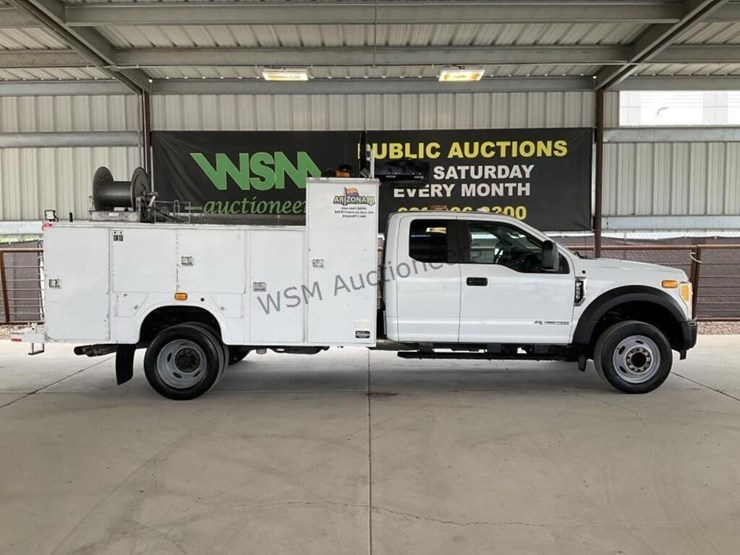 2017-ford-f550-image-1