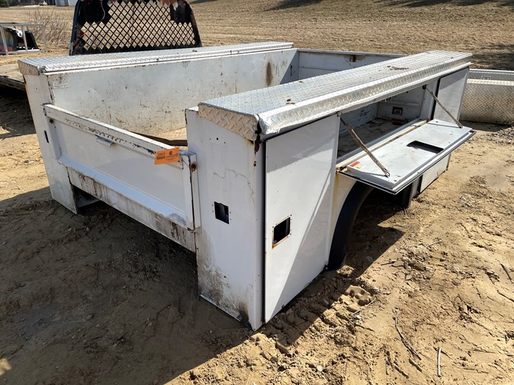 #3969-•-utility-truck-bed-image-1