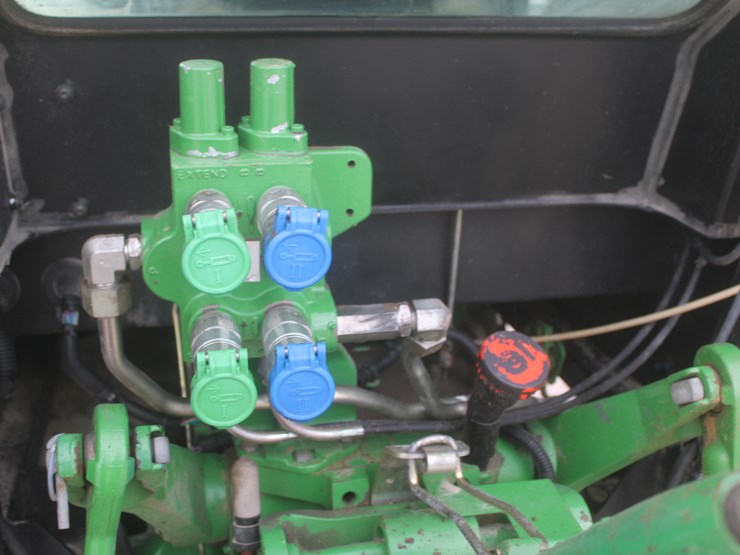 2013-john-deere-5100e-image-47