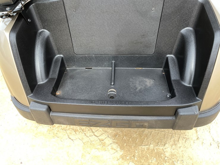 #606-•-ez-go-rxv-30-electric-golf-cart-image-29