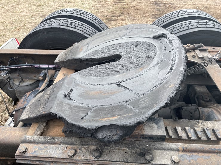 2006-caterpillar-c15-image-40