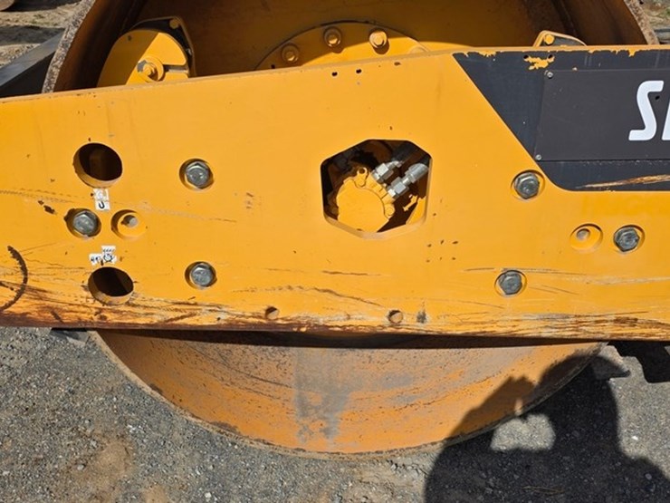 2018-volvo-sd115b-image-8