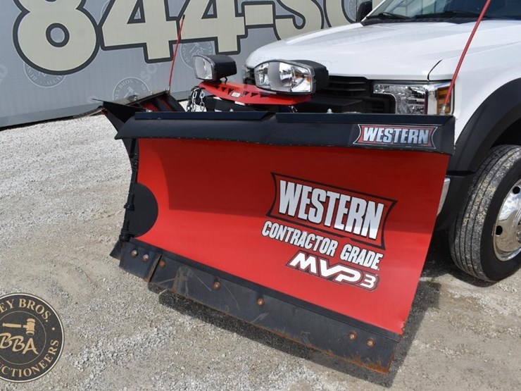 2018-ford-f550-sd-image-13