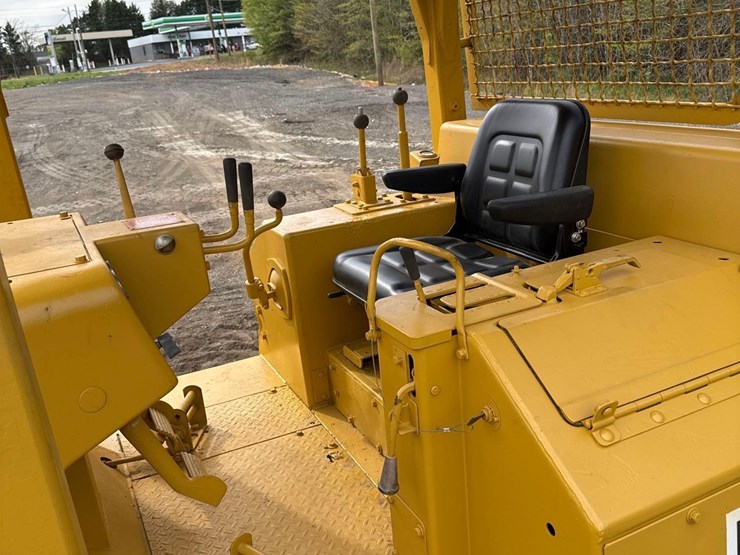 1981-caterpillar-d6d-image-17