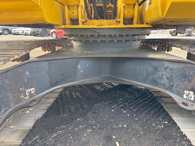 2018-komatsu-pc210-lc-11-image-14