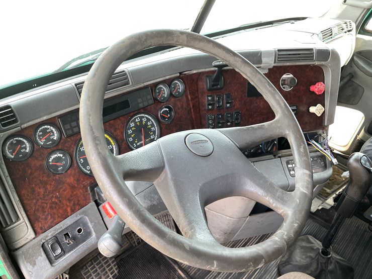 2002-caterpillar-c15-image-77