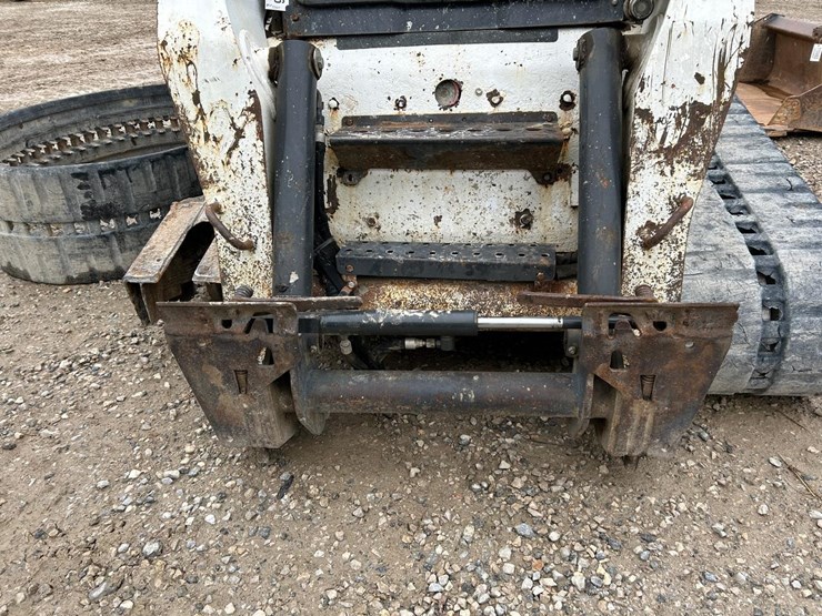 bobcat-t300-image-9
