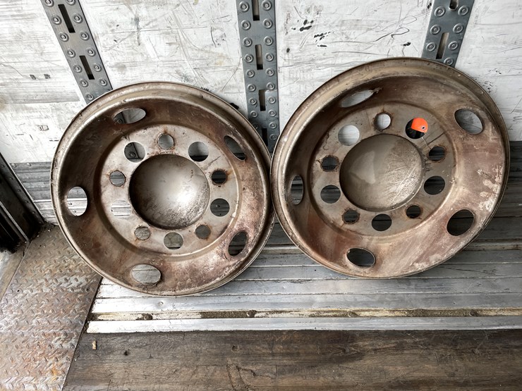 #10740-•-semi-tire-wheel-covers-image-4