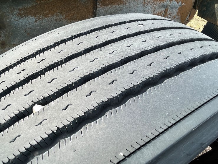 1982-fruehauf-semi-image-15